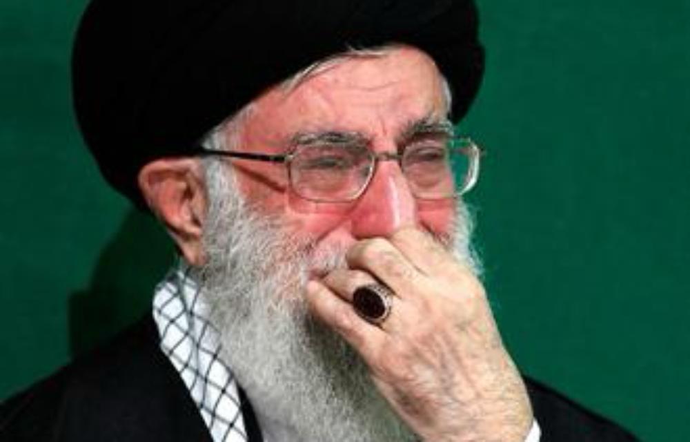 ئێران سواری سەری خۆی بووەو تا نەڕووخێت کۆڵ نادا ئەمەش هەواڵێکی خۆشە بۆ کوردستان بەتایبەتی و ڕۆژهەڵاتی ناوەڕات و جیهان بەگشتی 